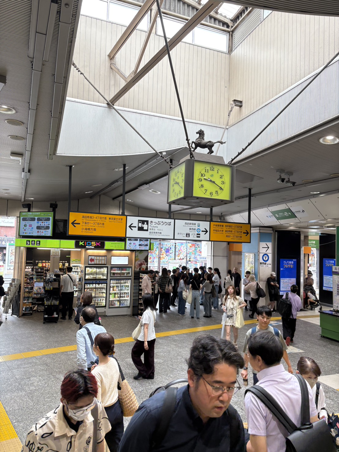 高田馬場駅 早稲田口を出て左へ